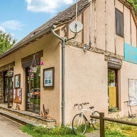 Camping Amazing Stacaravan In Conques-en-rouergues *